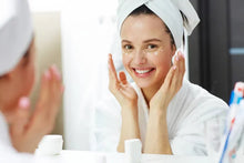 Cargar imagen en el visor de la galería, Crema facial y contorno de ojos con vitamina de propóleo / Propolis Vitamin Eye Cream
