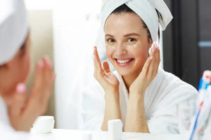 Crema facial y contorno de ojos con vitamina de propóleo / Propolis Vitamin Eye Cream