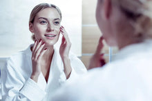 Cargar imagen en el visor de la galería, Tónico facial con extracto de flor de Loto / Suvia Lotus Blooming Toner
