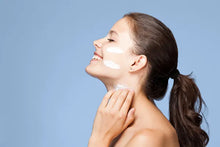 Cargar imagen en el visor de la galería, Crema facial y corporal con ceramidas / Good Cera Super Ceramide Family Oil Cream
