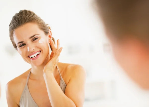 Loción humectante de rostro y cuerpo / Ato Lotion