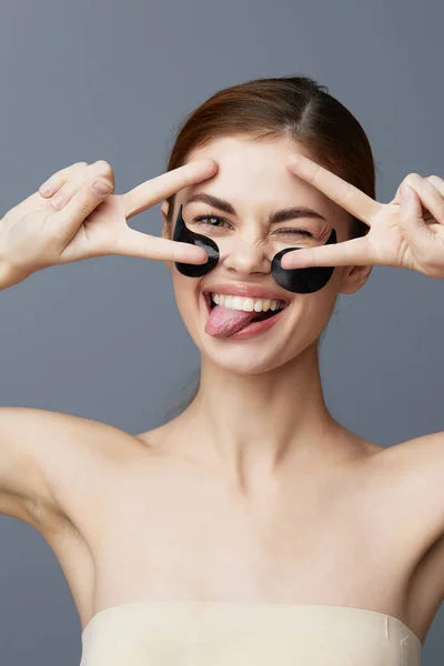 Parches contorno de ojos hidrogel aclarante / Real Gold Black Pearl Eye Patch